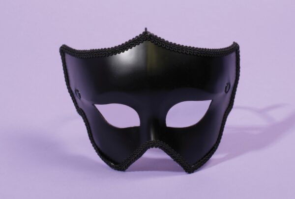 Black Sheild Mask w/ Eyeglass Comfort Arms