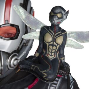 Wasp Shoulder Accessory